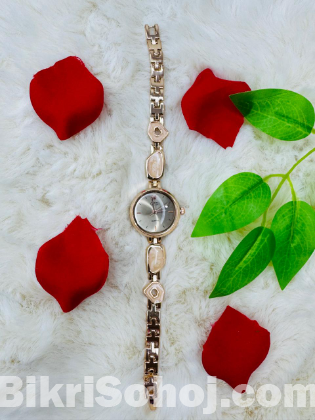 Ladies Stylish Watch with Box